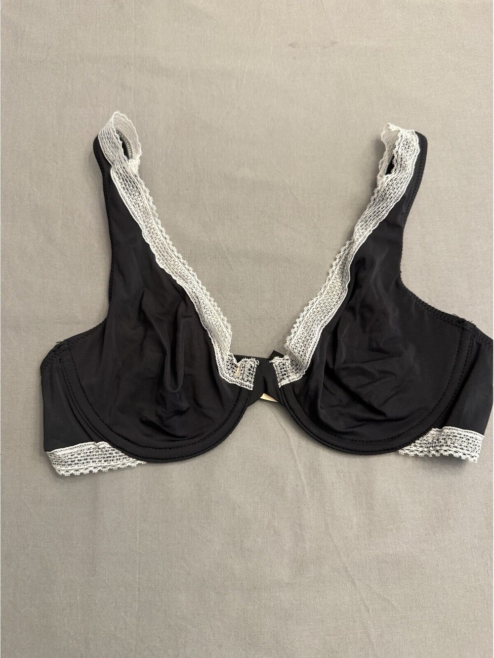 Victoria's Secret 34B Black White Lace Trim Unlined Demi Underwire Bra Adjust